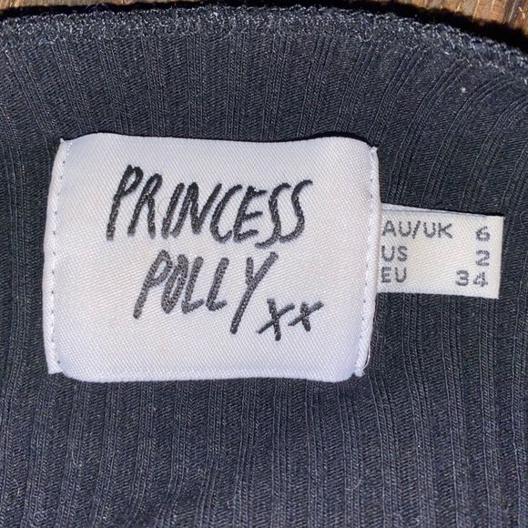 Long sleeve front tie top! - Picture 5 of 5